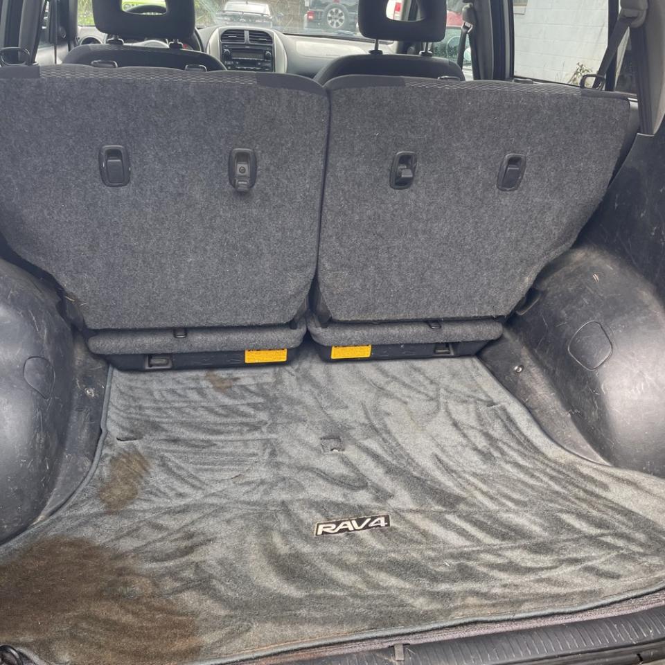 Toyota RAV4 4WD 4dr 4-cyl (Natl) 2004