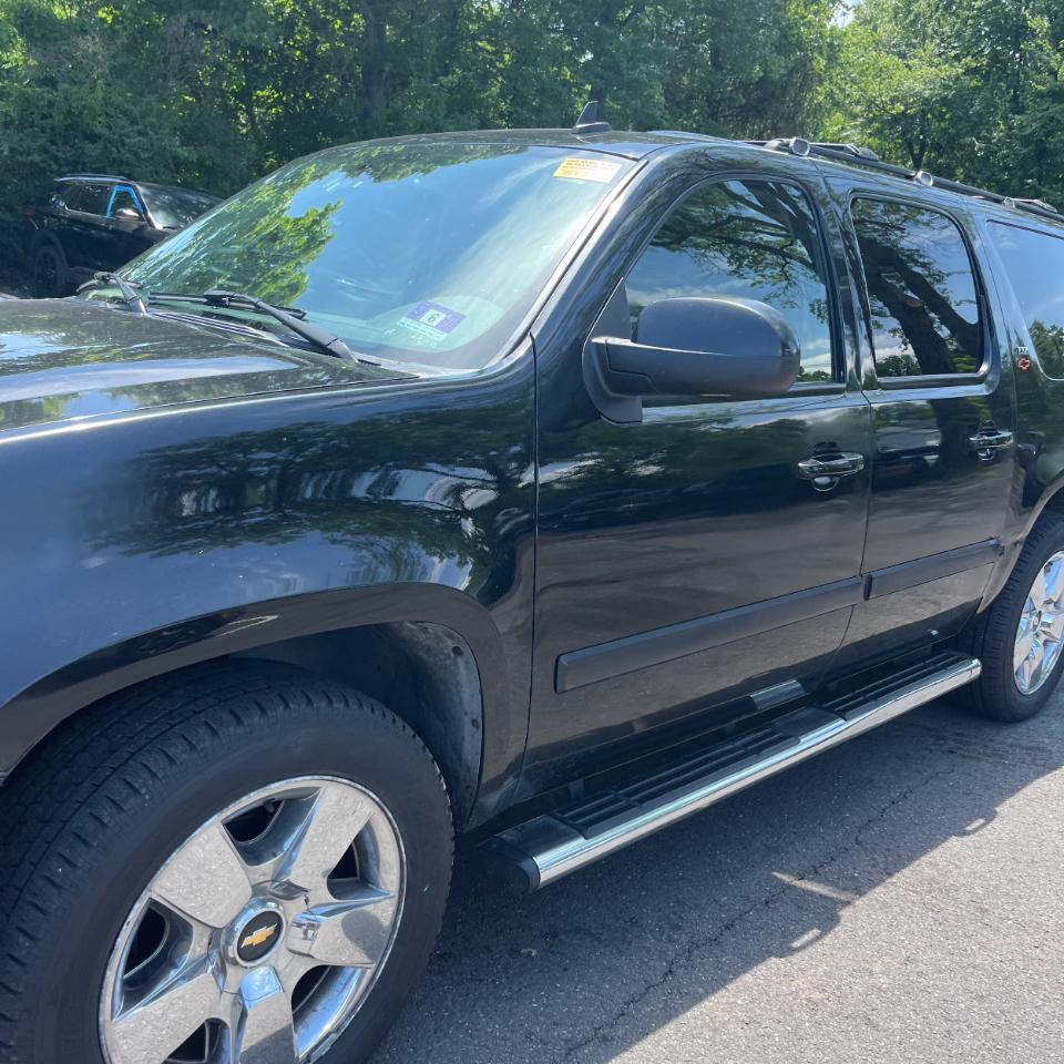 Chevrolet Suburban 4WD 4dr 1500 LTZ 2007