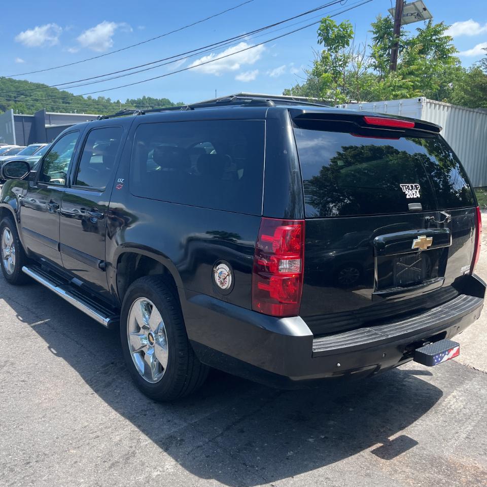 Chevrolet Suburban 4WD 4dr 1500 LTZ 2007
