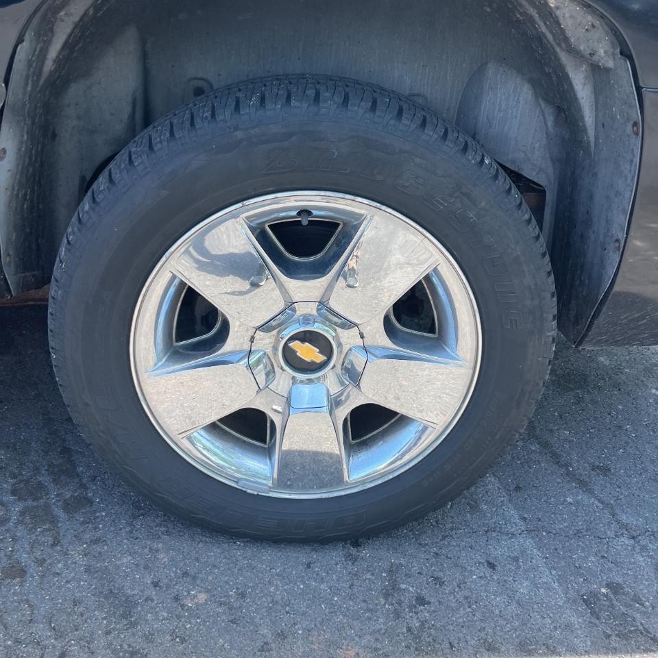 Chevrolet Suburban 4WD 4dr 1500 LTZ 2007