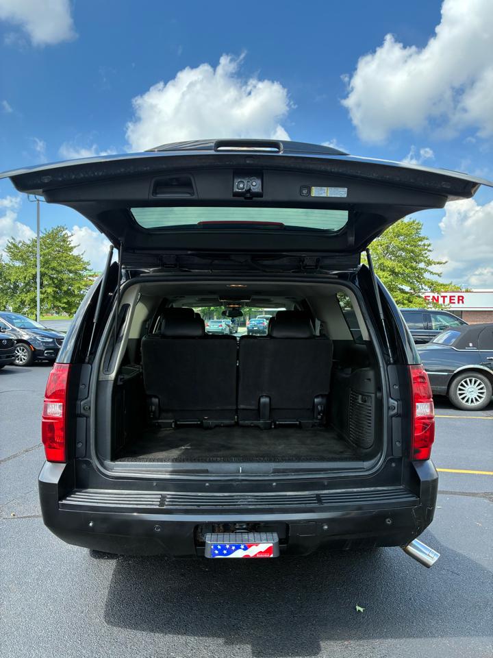 Chevrolet Suburban 4WD 4dr 1500 LTZ 2007