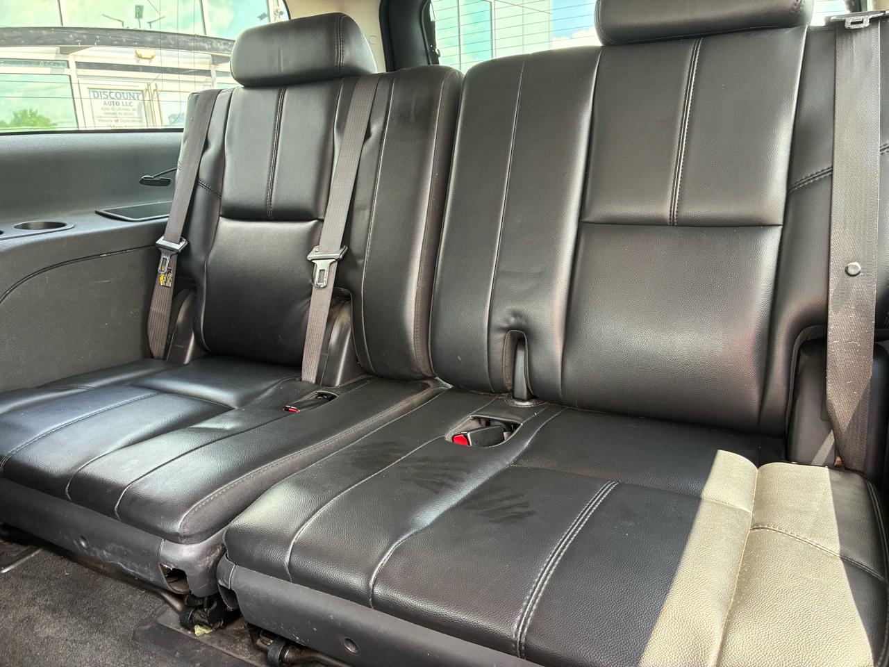 Chevrolet Suburban 4WD 4dr 1500 LTZ 2007