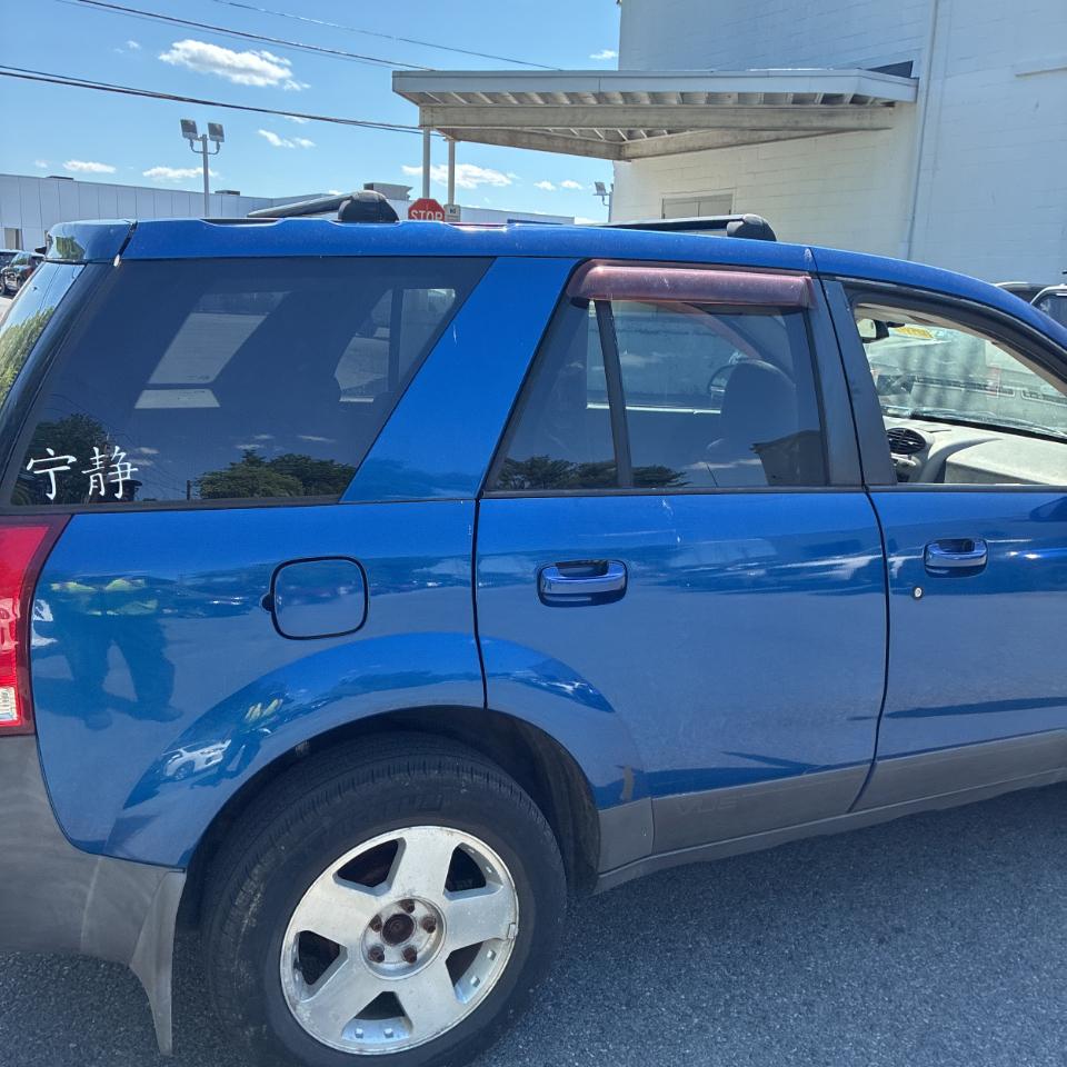 Saturn VUE 4dr AWD Auto V6 2005