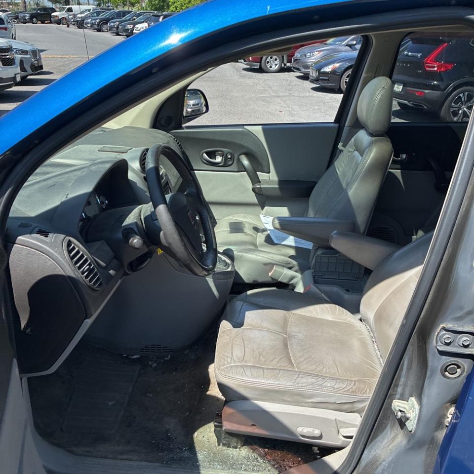 Saturn VUE 4dr AWD Auto V6 2005