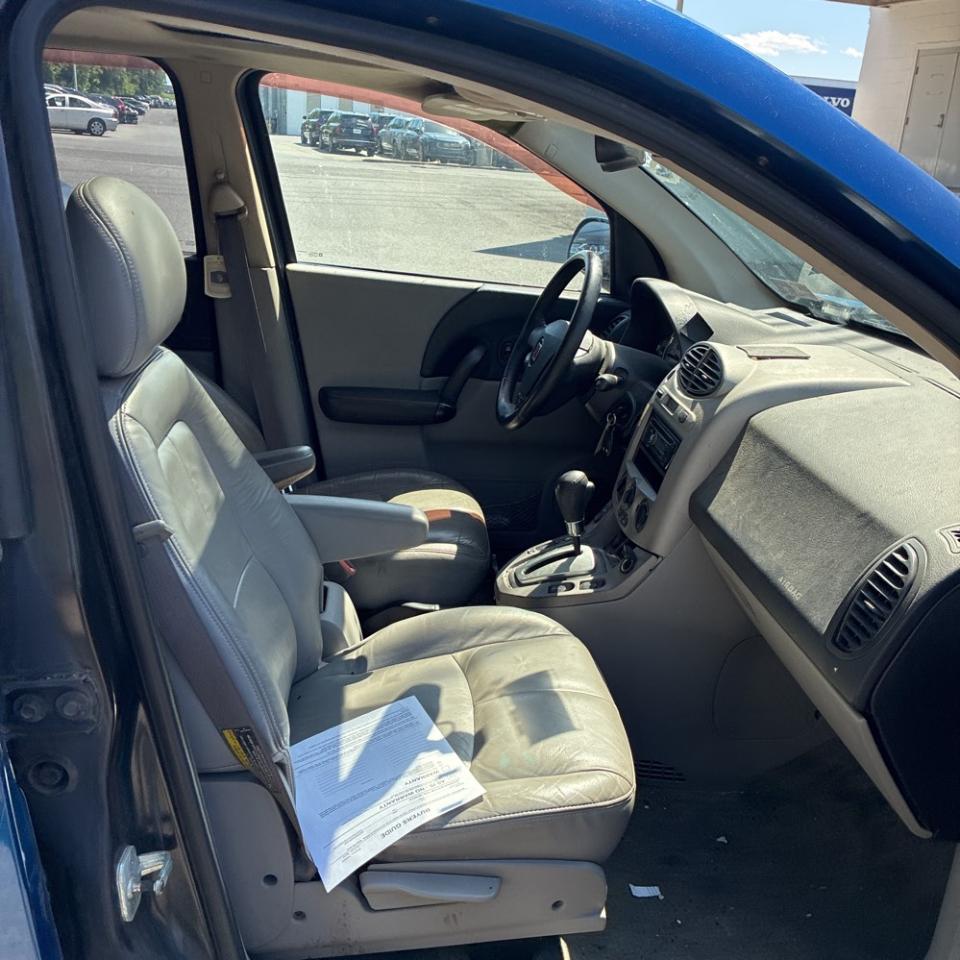 Saturn VUE 4dr AWD Auto V6 2005