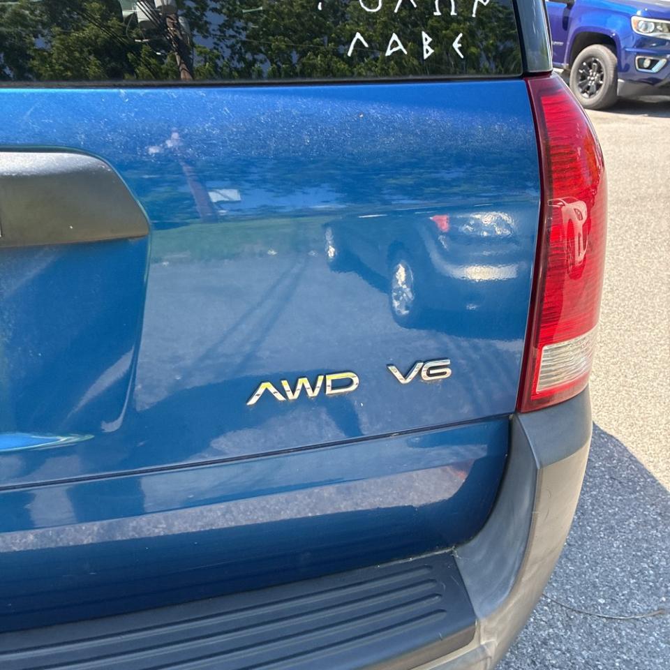 Saturn VUE 4dr AWD Auto V6 2005