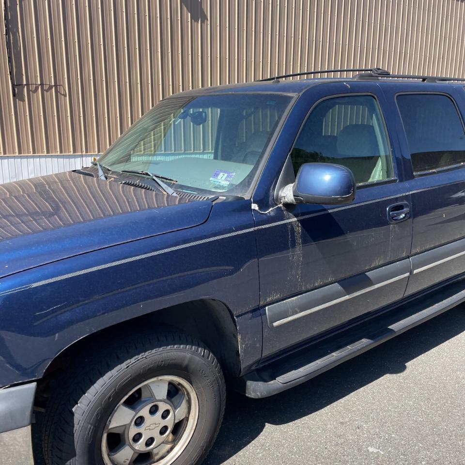 Chevrolet Suburban 4dr 1500 4WD LT 2002