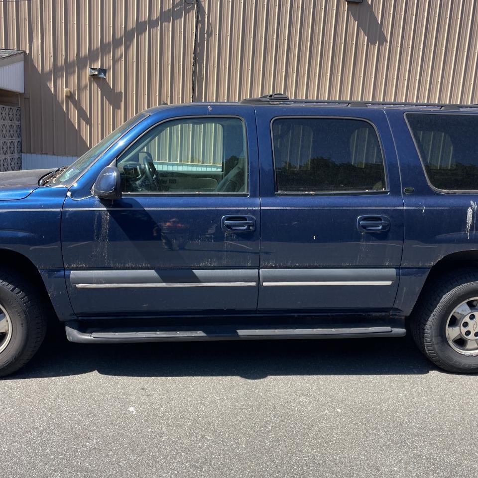 Chevrolet Suburban 4dr 1500 4WD LT 2002