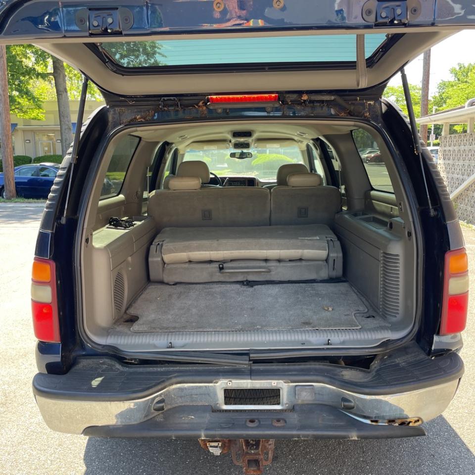 Chevrolet Suburban 4dr 1500 4WD LT 2002
