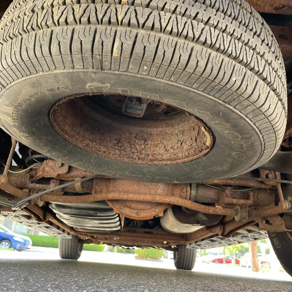 Chevrolet Suburban 4dr 1500 4WD LT 2002