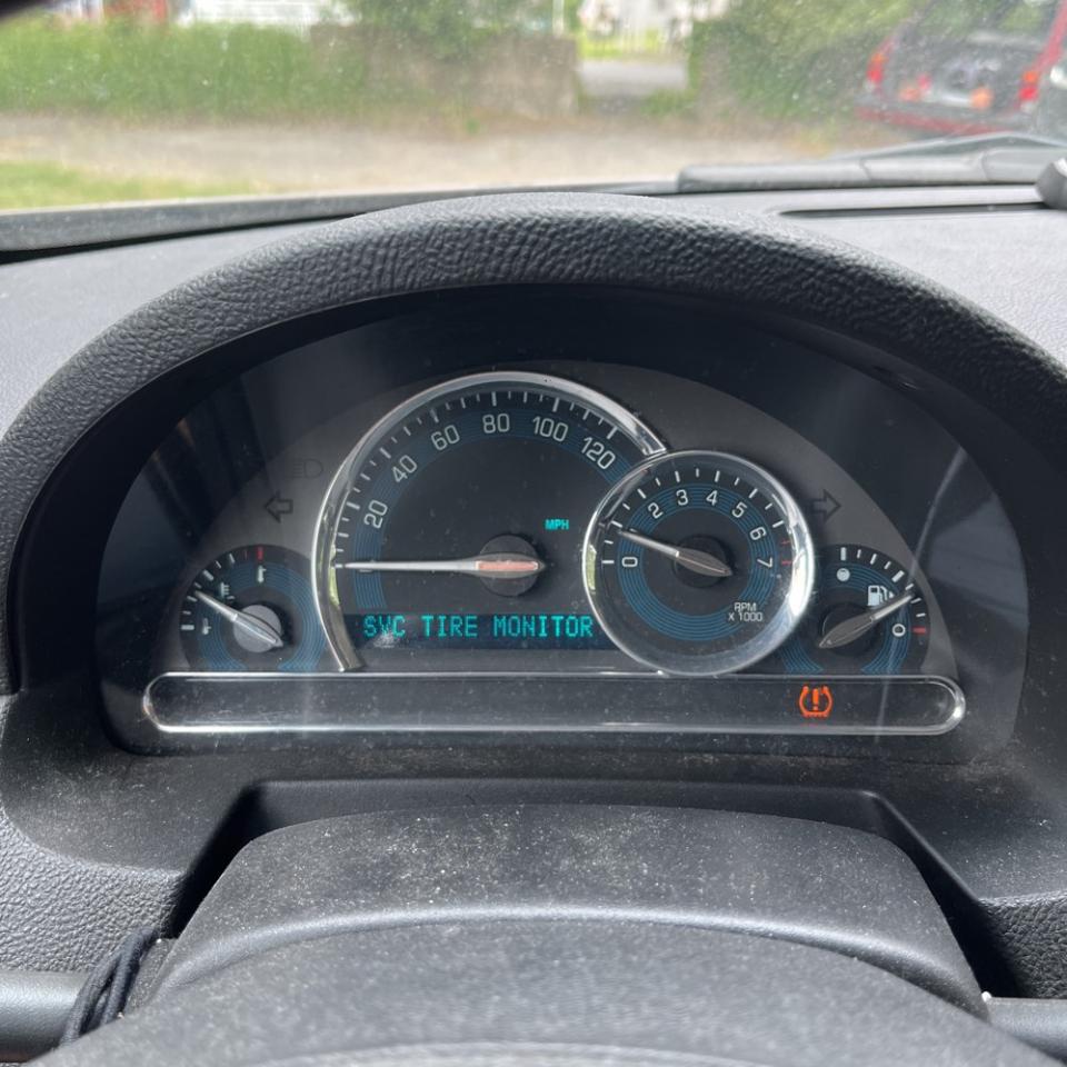 Chevrolet HHR FWD 4dr LT w/1LT 2011