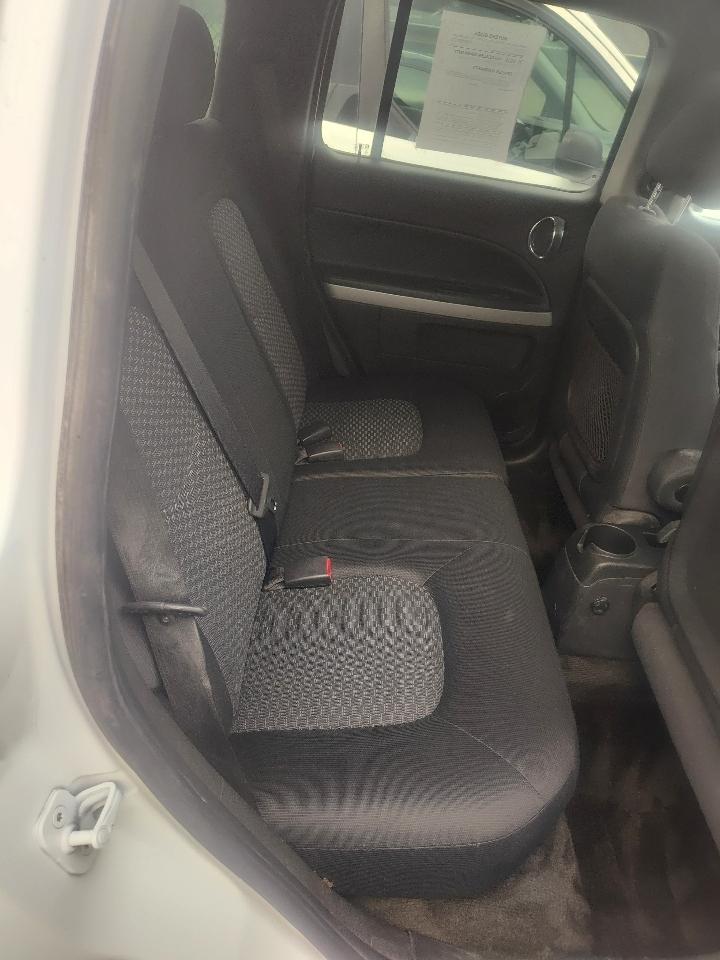 Chevrolet HHR FWD 4dr LT w/1LT 2011