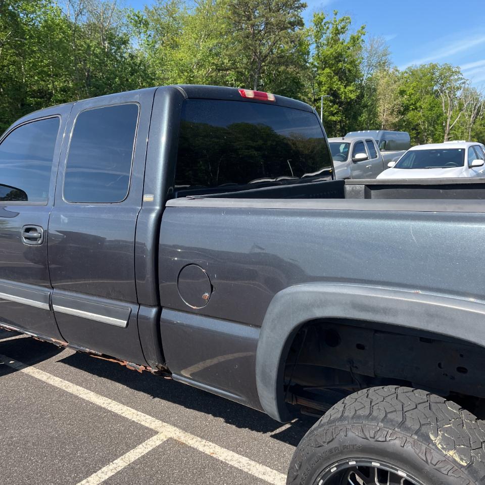 Chevrolet Silverado 2500HD Ext Cab 143.5" WB 4WD 2005