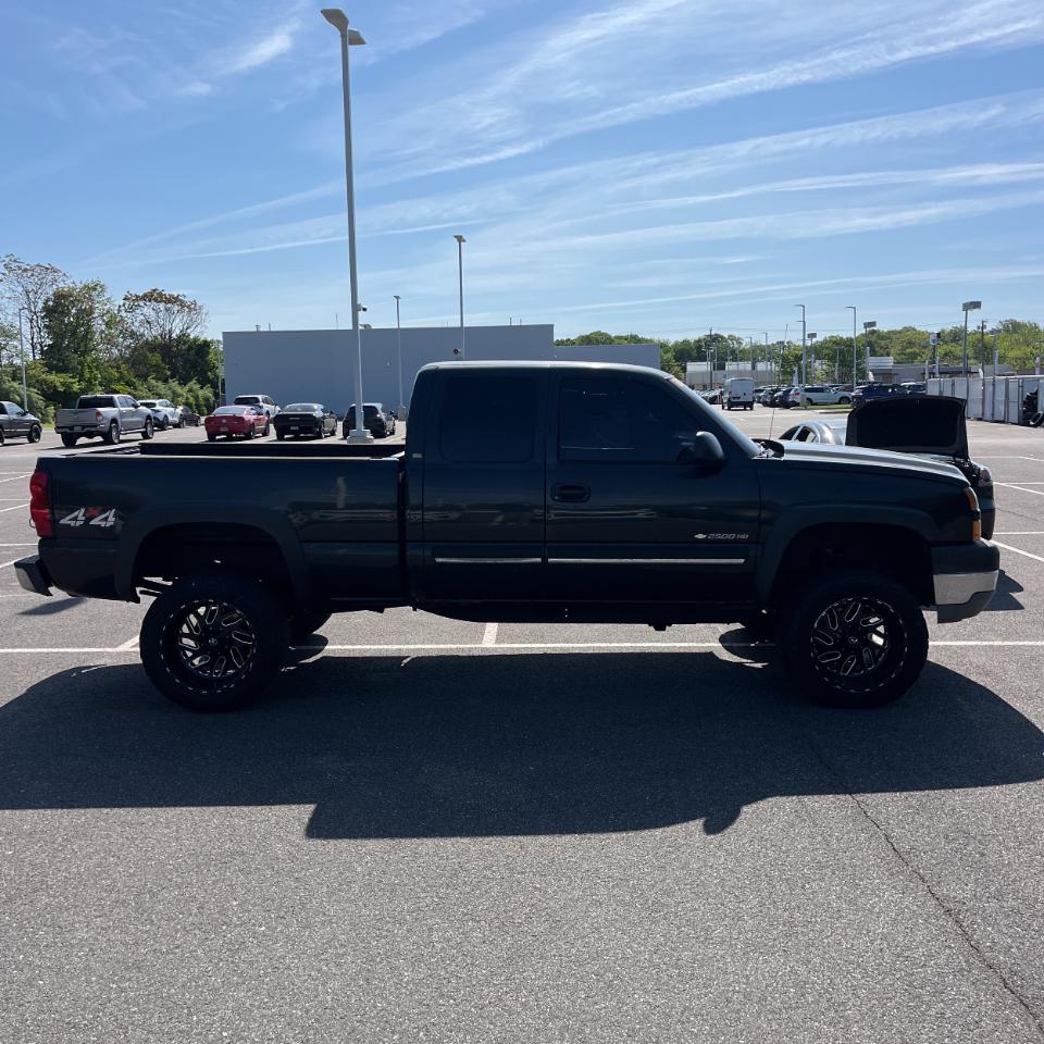 Chevrolet Silverado 2500HD Ext Cab 143.5" WB 4WD 2005