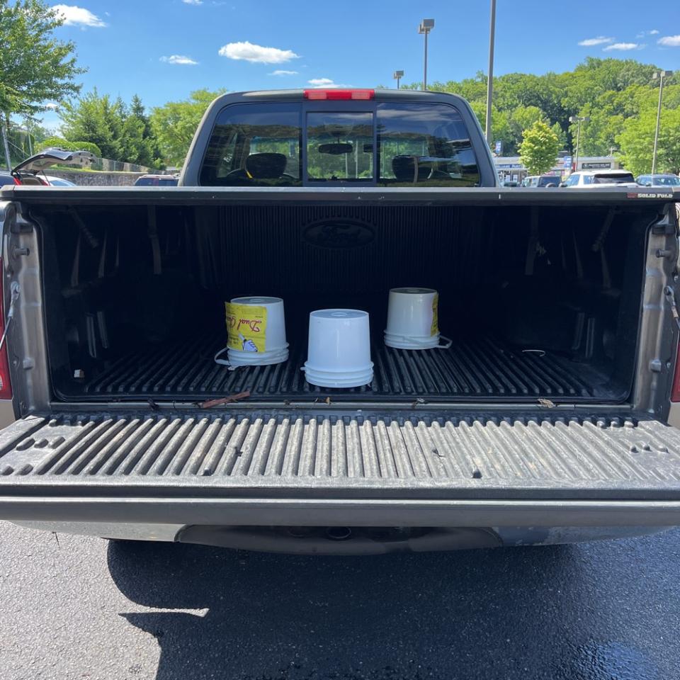 Ford F-150 Supercab 139" XL 4WD 2002