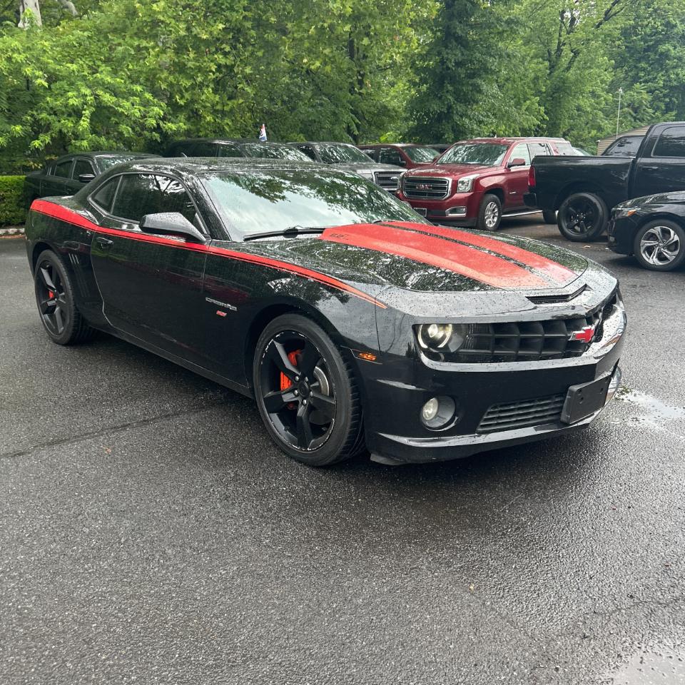 Chevrolet Camaro 2dr Cpe 2SS 2011
