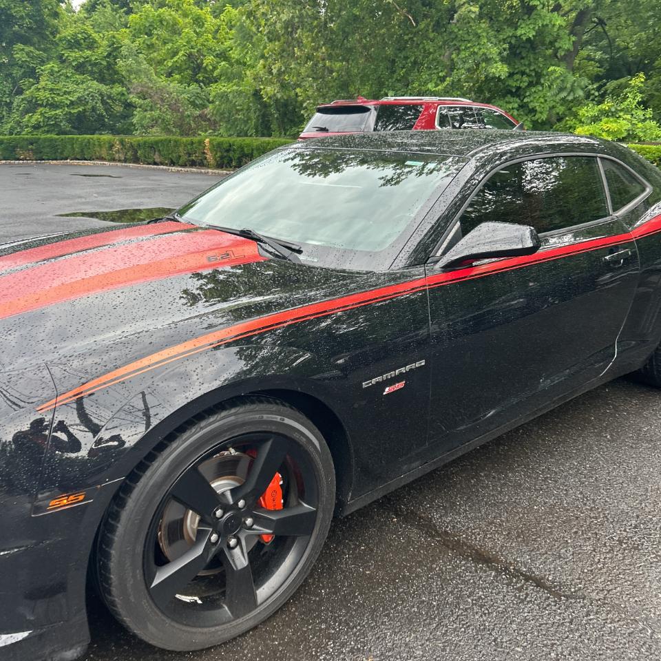 Chevrolet Camaro 2dr Cpe 2SS 2011