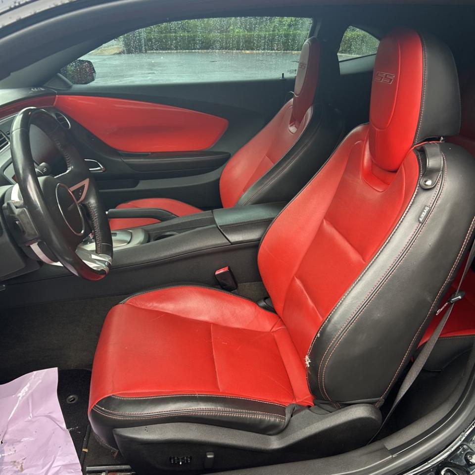 Chevrolet Camaro 2dr Cpe 2SS 2011