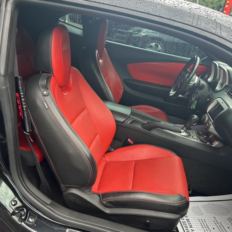 Chevrolet Camaro 2dr Cpe 2SS 2011