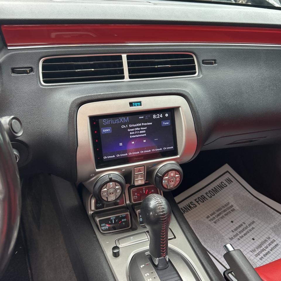Chevrolet Camaro 2dr Cpe 2SS 2011