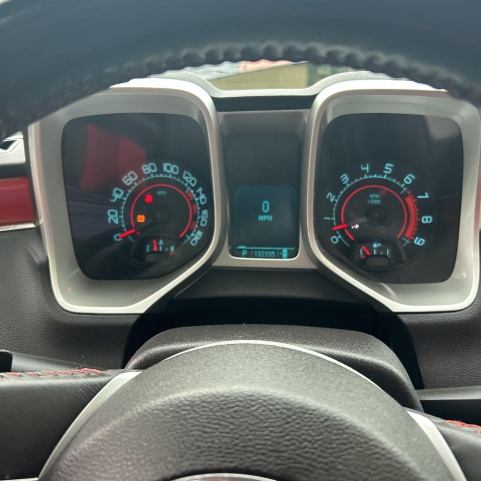 Chevrolet Camaro 2dr Cpe 2SS 2011