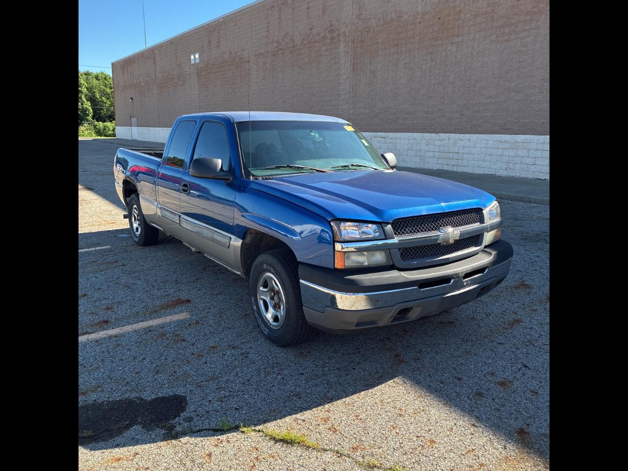 Chevrolet Silverado 1500 Ext Cab 143.5" WB 4WD LS 2003