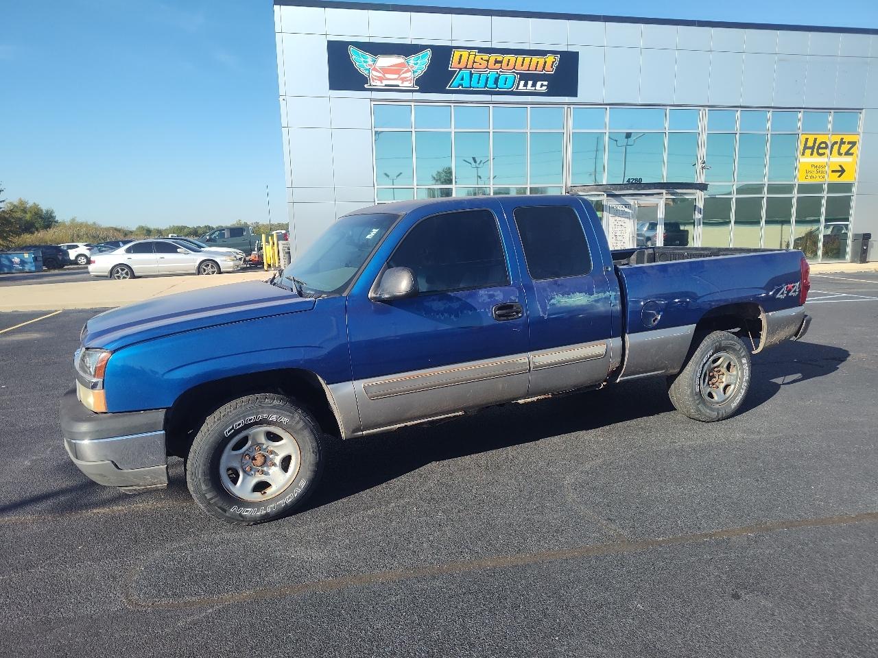 Chevrolet Silverado 1500 Ext Cab 143.5" WB 4WD LS 2003
