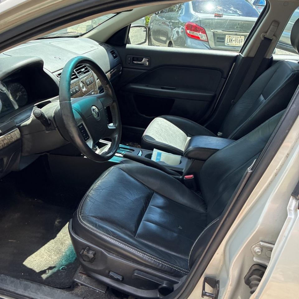 Mercury Milan 4dr Sdn V6 Premier FWD 2008