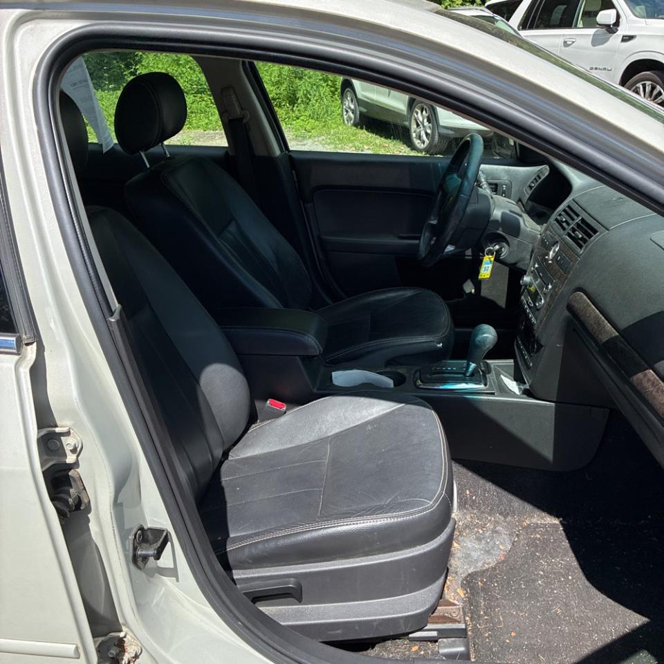 Mercury Milan 4dr Sdn V6 Premier FWD 2008