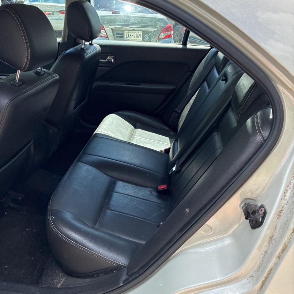 Mercury Milan 4dr Sdn V6 Premier FWD 2008