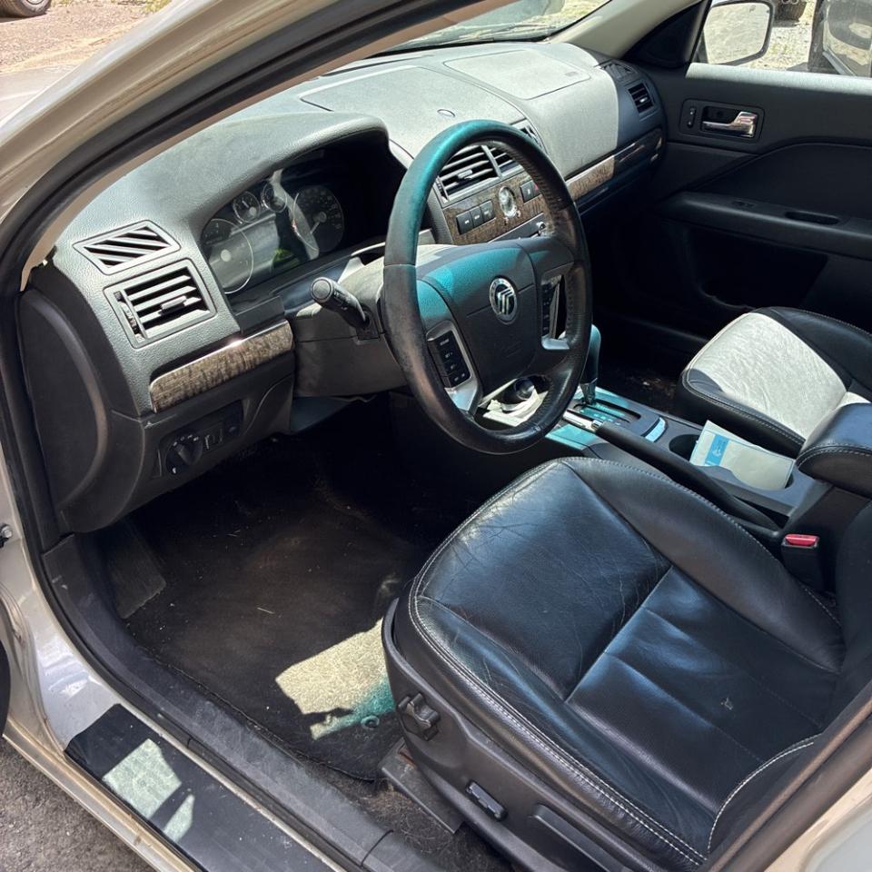 Mercury Milan 4dr Sdn V6 Premier FWD 2008