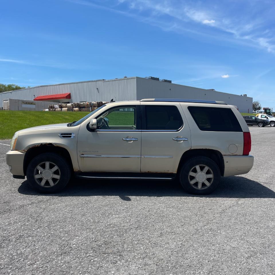 Cadillac Escalade AWD 4dr 2007