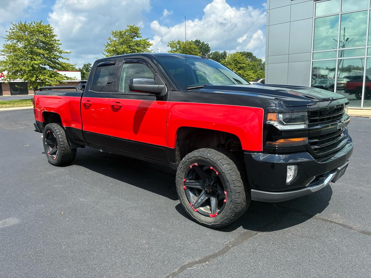 Chevrolet Silverado 1500 4WD Double Cab 143.5" LT w/2LT 2017