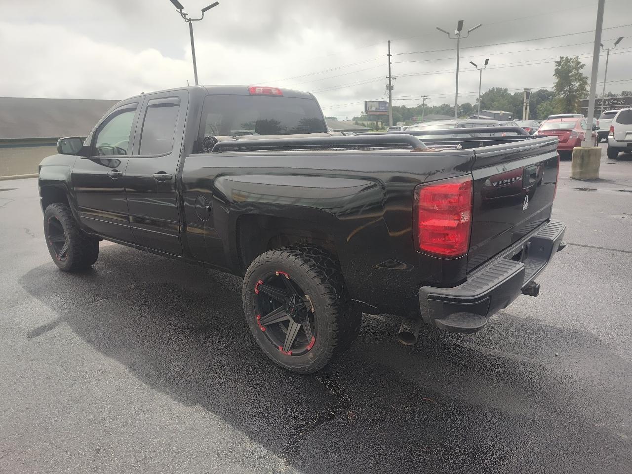 Chevrolet Silverado 1500 4WD Double Cab 143.5" LT w/2LT 2017
