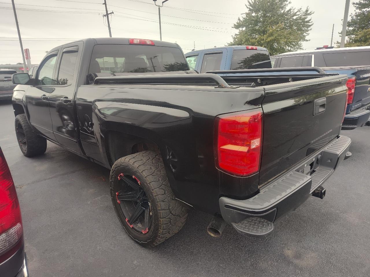 Chevrolet Silverado 1500 4WD Double Cab 143.5" LT w/2LT 2017