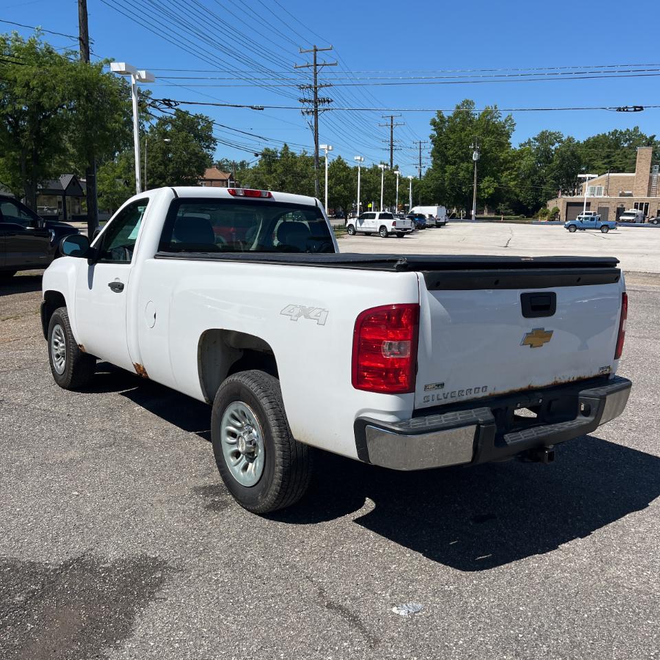 Chevrolet Silverado 1500 4WD Reg Cab 133.0" Work Truck 2012