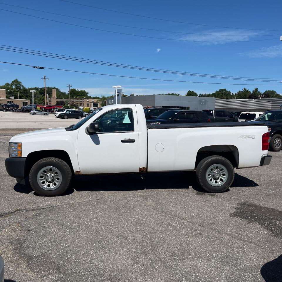 Chevrolet Silverado 1500 4WD Reg Cab 133.0" Work Truck 2012