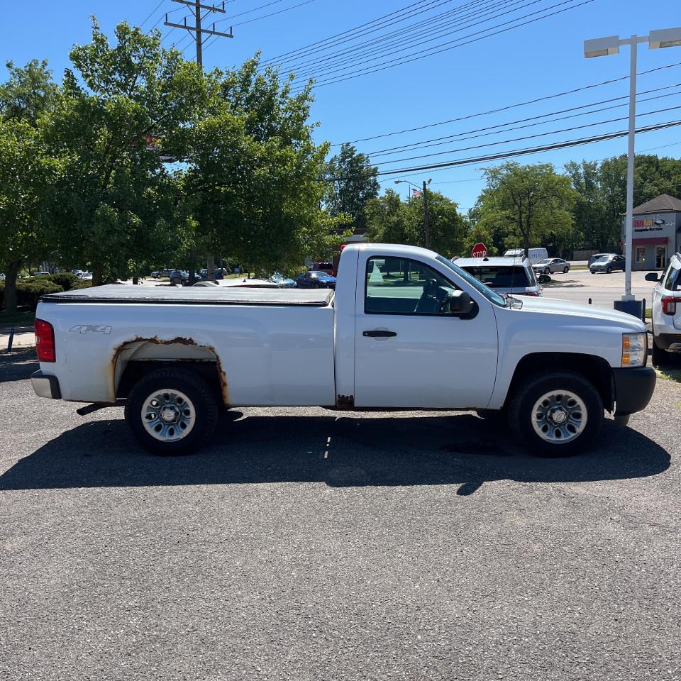 Chevrolet Silverado 1500 4WD Reg Cab 133.0" Work Truck 2012