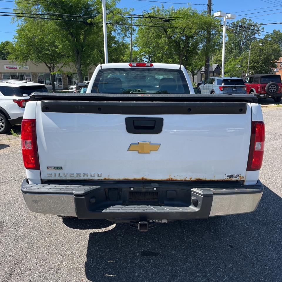 Chevrolet Silverado 1500 4WD Reg Cab 133.0" Work Truck 2012