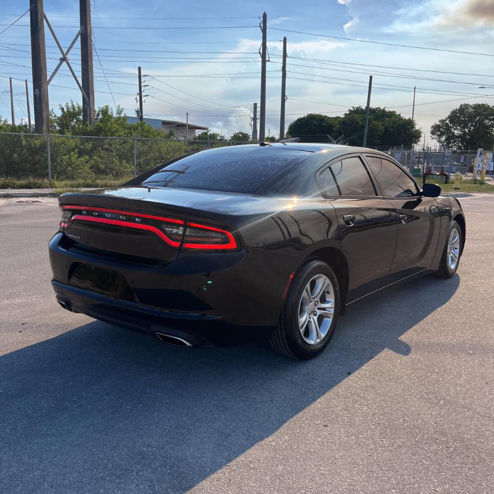 Dodge Charger 4dr Sdn SE RWD 2016
