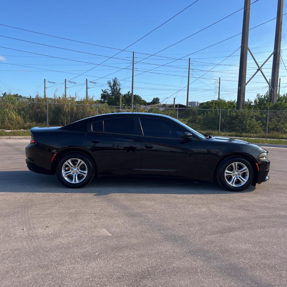 Dodge Charger 4dr Sdn SE RWD 2016