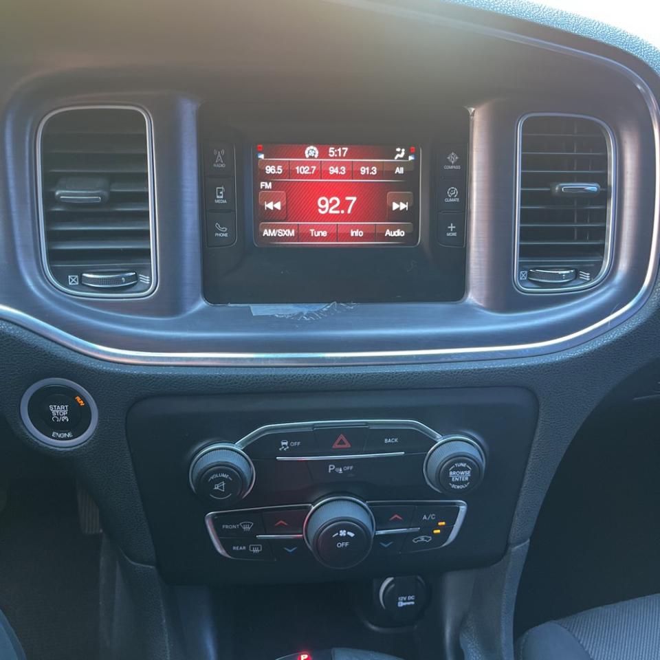 Dodge Charger 4dr Sdn SE RWD 2016
