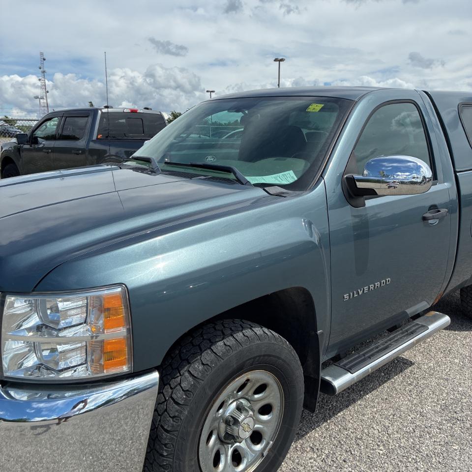 Chevrolet Silverado 1500 4WD Reg Cab 119.0" Work Truck 2012