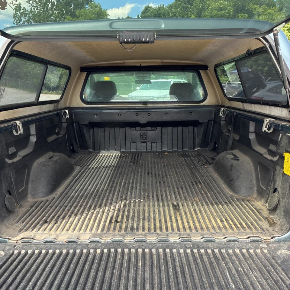 Chevrolet Silverado 1500 4WD Reg Cab 119.0" Work Truck 2012