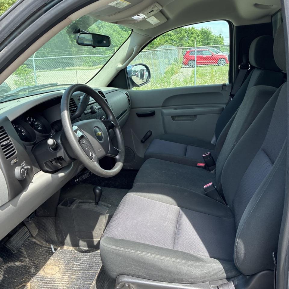 Chevrolet Silverado 1500 4WD Reg Cab 119.0" Work Truck 2012