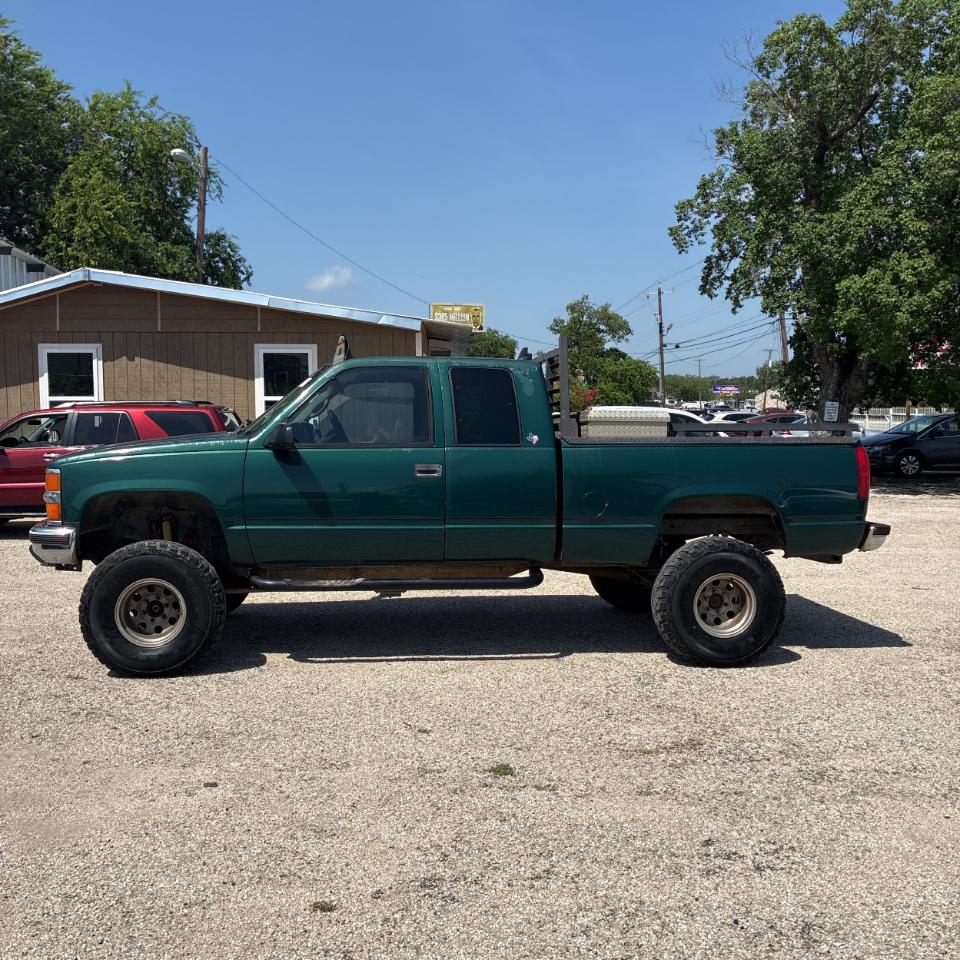 Chevrolet C/K 1500 Ext Cab 141.5" WB 4WD 1998
