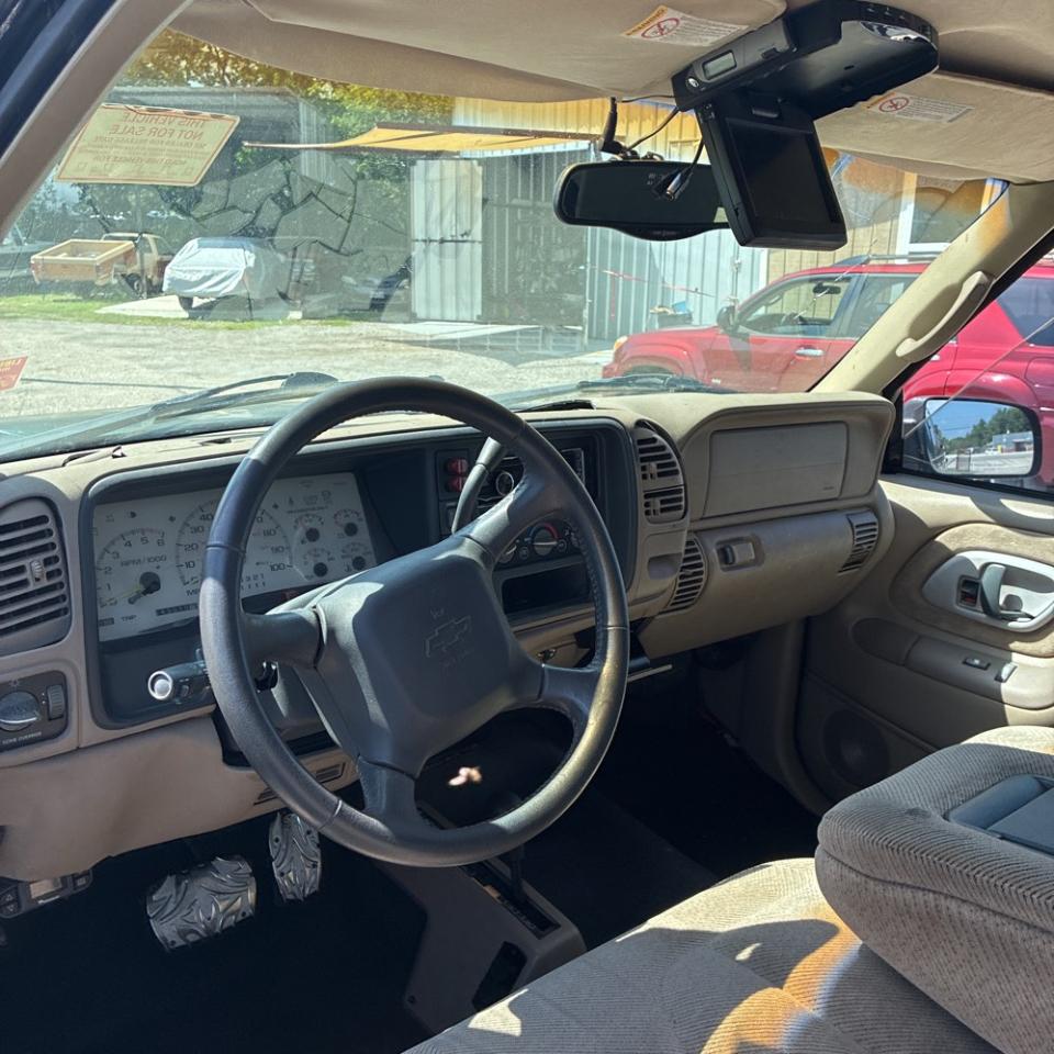 Chevrolet C/K 1500 Ext Cab 141.5" WB 4WD 1998