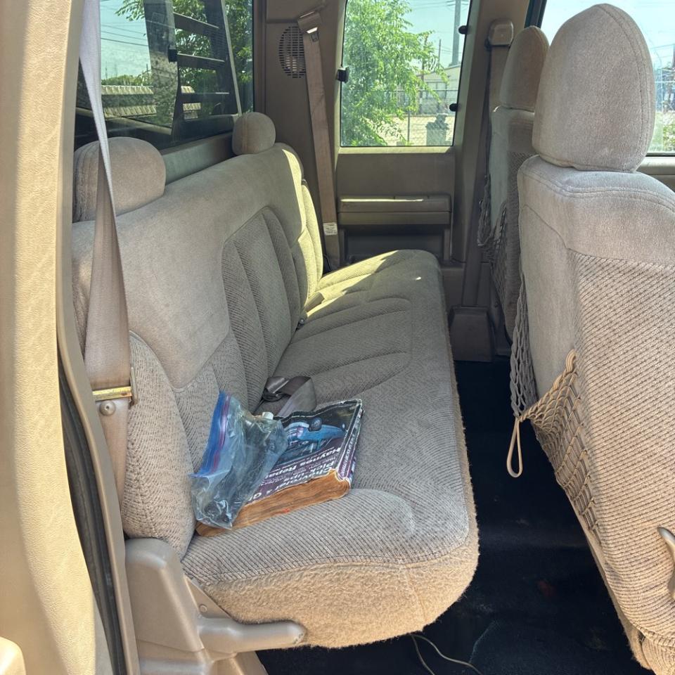 Chevrolet C/K 1500 Ext Cab 141.5" WB 4WD 1998