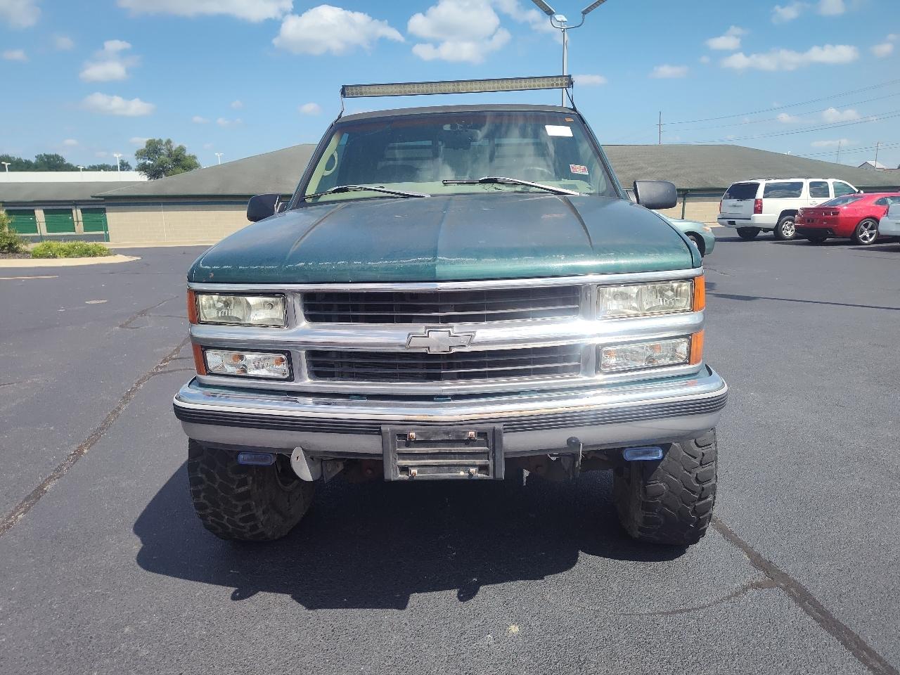 Chevrolet C/K 1500 Ext Cab 141.5" WB 4WD 1998