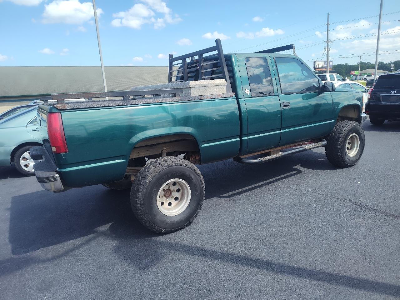 Chevrolet C/K 1500 Ext Cab 141.5" WB 4WD 1998